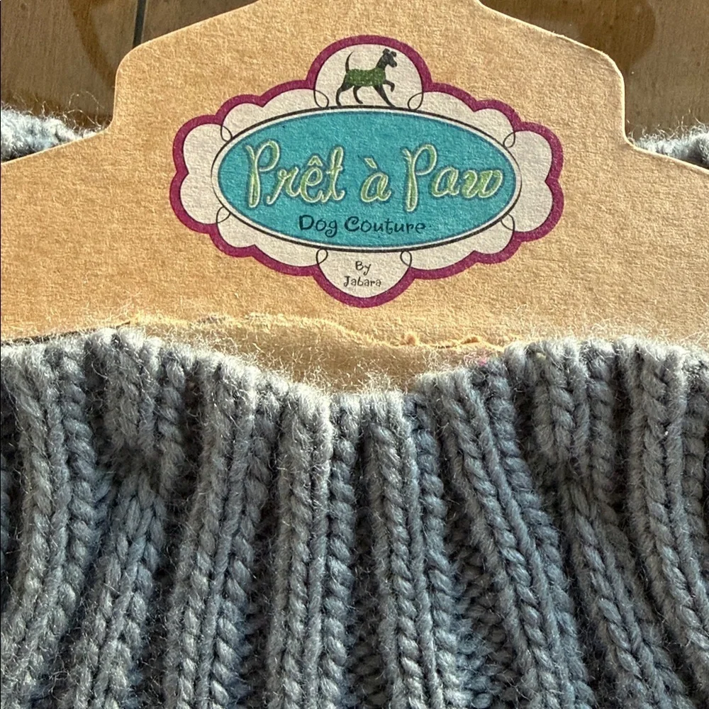 Pret A Paw size large